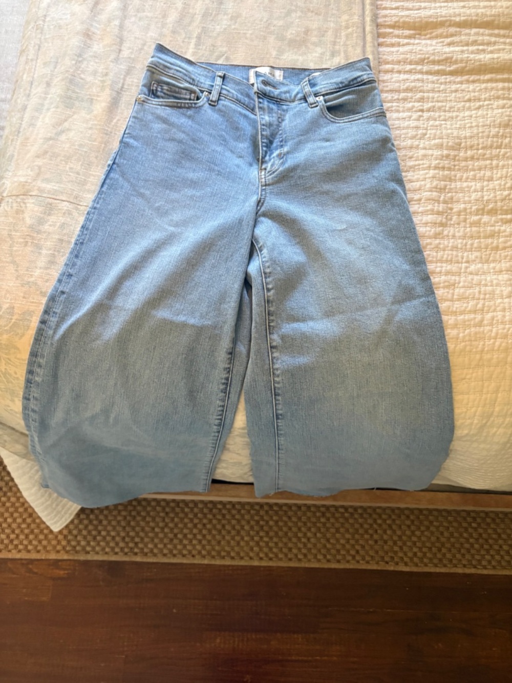 Frame Palazzo light crop jeans, Size 26, NWT - Picture 6 of 6